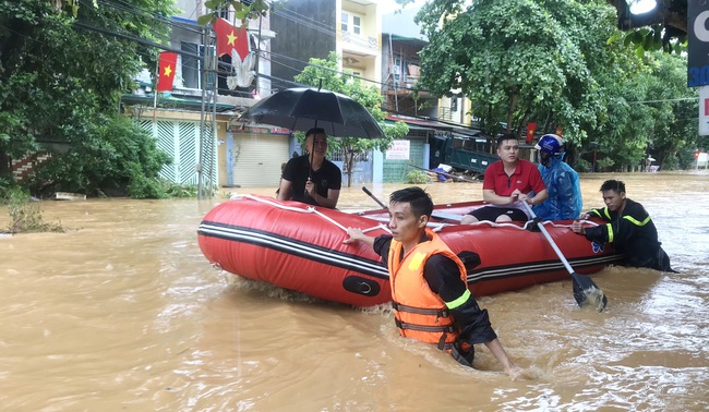 Lũ lụt, ngập úng bất thường ở Hà Giang: Hạ tầng yếu kém, không lường trước nguy cơ - Ảnh 1.