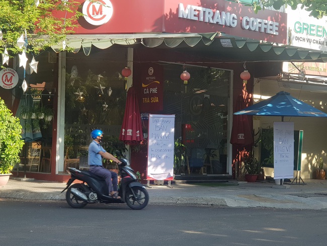 Đà Nẵng: Trước giờ cấm kinh doanh ăn uống, nhiều cửa hàng, hàng quán sớm đóng cửa - Ảnh 4.