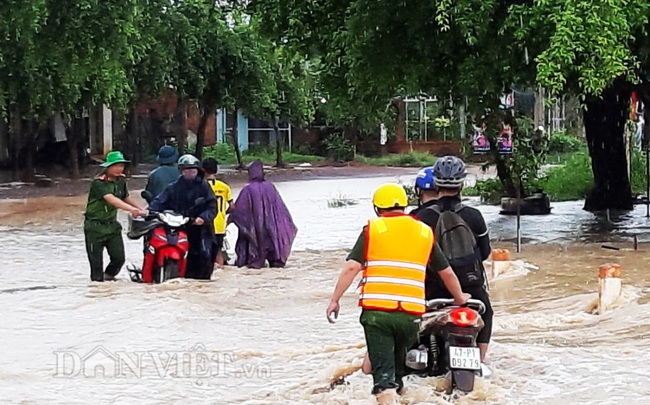 Đắk Lắk: Một huyện mất gần 7 tỷ đồng do trận mưa kéo dài nửa ngày - Ảnh 2.