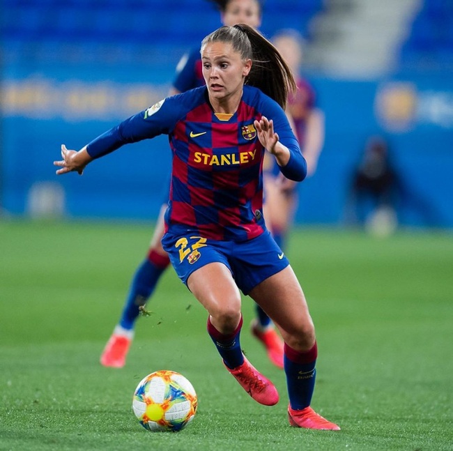 &quot;Messi nữ&quot; Lieke Martens - Cầu thủ gợi cảm nhất thế giới là ai? - Ảnh 7.