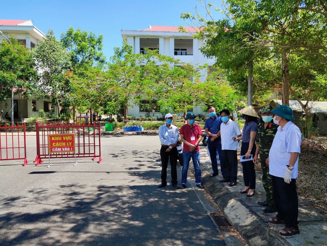 Quảng Nam: Hội Nông dân Điện Bàn &quot;chở&quot; những chuyến xe nghĩa tình tiếp lửa cho chiến sĩ tuyến đầu - Ảnh 4.