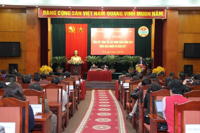 Đảng bộ Cơ quan T.Ư Hội Nông dân Việt Nam - 42 năm xây dựng và phát triển  - Ảnh 1.