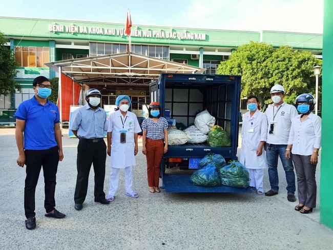 Dịch Covid-19: HND Đại Lộc tiếp sức hàng ngàn tấn gạo, rau quả cho tuyến đầu chống dịch - Ảnh 6.