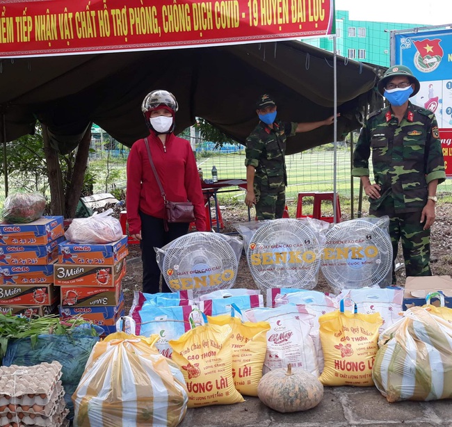 Dịch Covid-19: HND Đại Lộc tiếp sức hàng ngàn tấn gạo, rau quả cho tuyến đầu chống dịch - Ảnh 3.