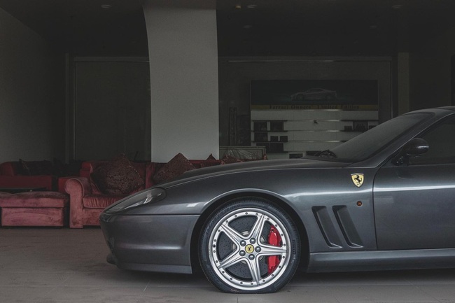 Siêu xe Ferrari hàng hiếm bị bỏ rơi suốt 8 năm khiến nhiều người xót xa - Ảnh 3.