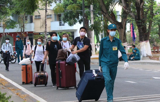 Thực hiện quy định về cách ly phòng dịch Covid-19:  Lơ là sẽ tạo lỗ hổng nguy hiểm - Ảnh 2.