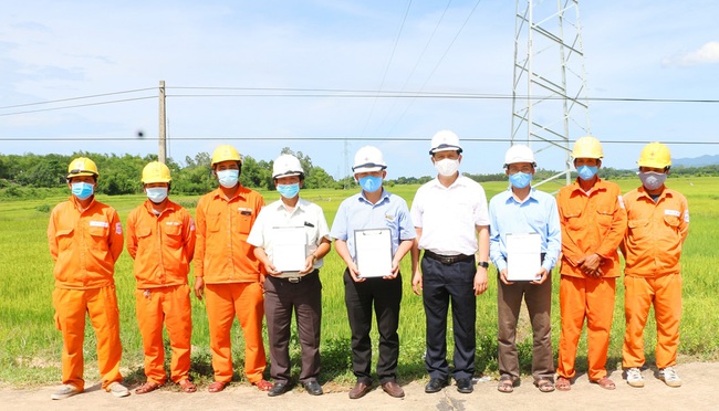 Công ty điện lực Quảng Nam về đích sớm công trình nâng cấp 8km đường dây 110kV - Ảnh 1.