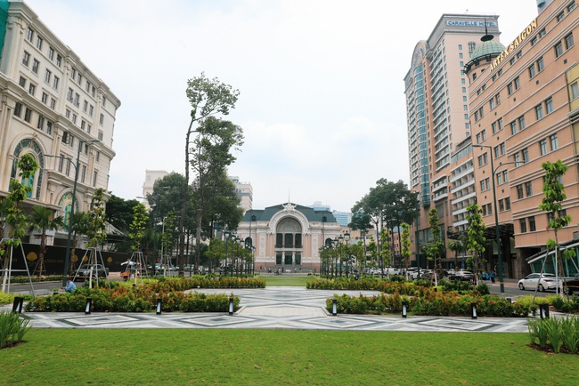 Hoàn tất lắt đặt đường ray tuyến metro từ ga Bason đến Bến Thành  - Ảnh 6.