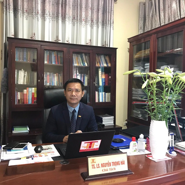 Vụ đòi tiền nợ nguyên Phó trưởng Công an huyện Nghệ An : Có dấu hiệu &quot;Lạm dụng tín nhiệm chiếm đoạt tài sản&quot; - Ảnh 3.