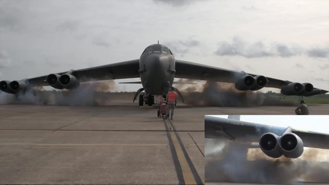 Kinh ngạc cách khởi động nhanh B-52 bằng &quot;thuốc nổ&quot; - Ảnh 1.