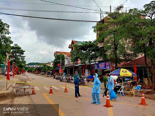 Lạng Sơn: Gỡ phong tỏa khu 7, thị trấn Đình Lập sau 21 ngày cách ly - Ảnh 1.