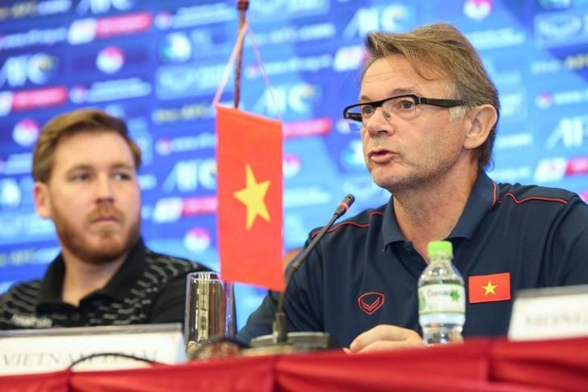 Tin sáng (27/8): HLV Troussier gạch tên Quang Hải khỏi chiến dịch World Cup 2026 - Ảnh 1.