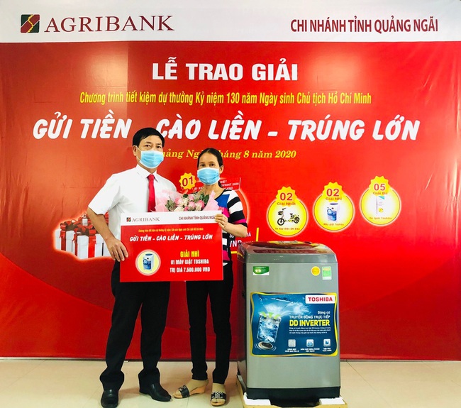 Agribank Quảng Ngãi: Trao thưởng tổng trị giá trên 300 triệu đồng cho khách hàng gửi tiết kiệm - Ảnh 5.