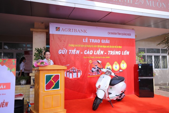 Agribank Quảng Ngãi: Trao thưởng tổng trị giá trên 300 triệu đồng cho khách hàng gửi tiết kiệm - Ảnh 3.