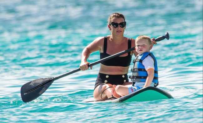Rooney dẫn vợ và các con đi nghỉ dưỡng ở Caribe - Ảnh 4.