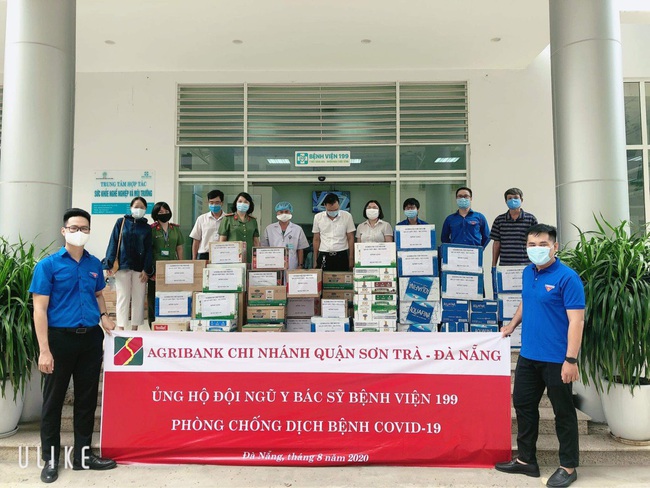 Đà Nẵng: Agribank Sơn Trà tiếp sức cho các “chiến sĩ” tuyến đầu Bệnh viện 199 phòng, chống dịch Covid-19 - Ảnh 1.