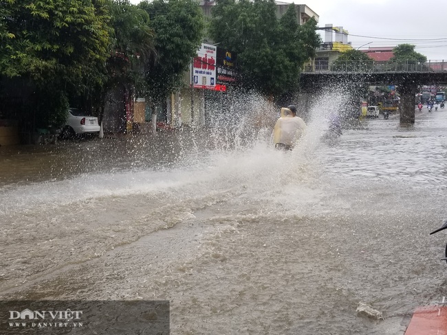 Lạng Sơn: Ảnh hưởng cơn bão số 2, nhiều tuyến đường bị ngập  - Ảnh 5.