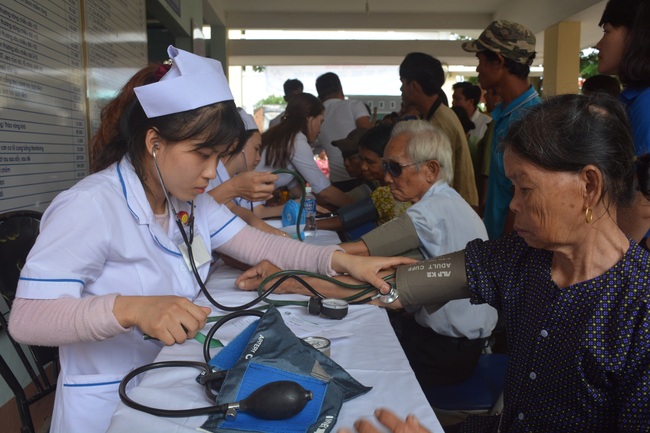 Bảo hiểm xã hội Việt Nam hướng dẫn: Thanh toán chi phí xét nghiệm Covid-19 đối với người có thẻ BHYT - Ảnh 1.