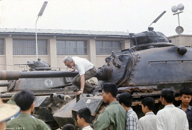 Ảnh độc “triển lãm” vũ khí chiến lợi phẩm miền Bắc Việt Nam 1973 - Ảnh 3.