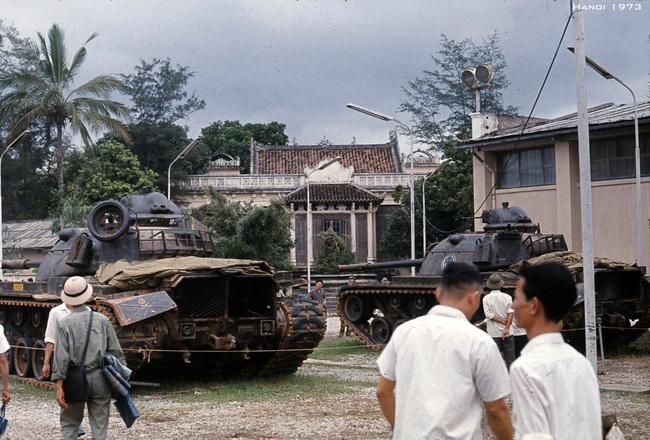 Ảnh độc “triển lãm” vũ khí chiến lợi phẩm miền Bắc Việt Nam 1973 - Ảnh 6.