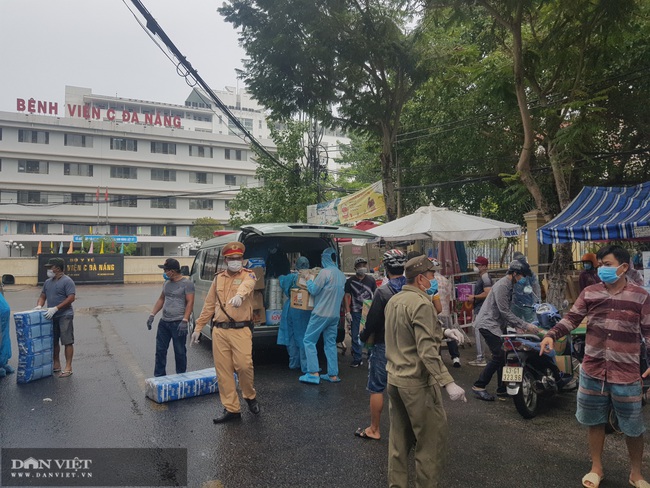 Đà Nẵng đề nghị không hỗ trợ trực tiếp lương thực phẩm đến cơ sở y tế, khu vực phong tỏa, cách ly - Ảnh 1.