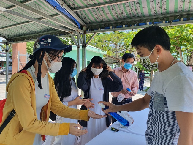 Đà Nẵng hoãn thi THPT 2020: &quot;Hãy coi đây là nhiệm giữa mùa dịch&quot; - Ảnh 2.