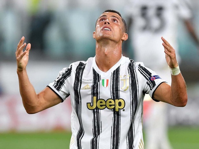 Cristiano Ronaldo &quot;dàn dựng kịch bản&quot; khiến Juve sa thải HLV Sarri? - Ảnh 1.