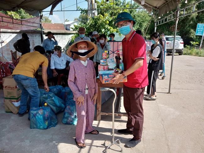 Quảng Nam: Những hình ảnh đẹp đầy nhân văn của người nông dân thị xã Điện Bàn - Ảnh 3.