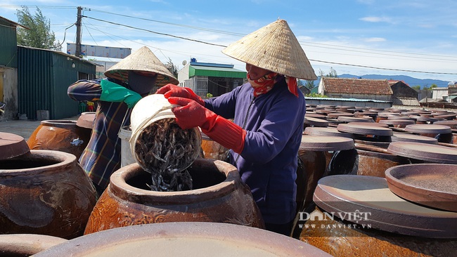 Hà Tĩnh: Từ một tiểu thương nhỏ đến bà chủ thương hiệu nước mắm có tiếng - Ảnh 5.