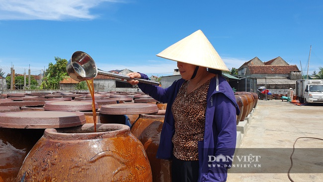 Hà Tĩnh: Từ một tiểu thương nhỏ đến bà chủ thương hiệu nước mắm có tiếng - Ảnh 7.