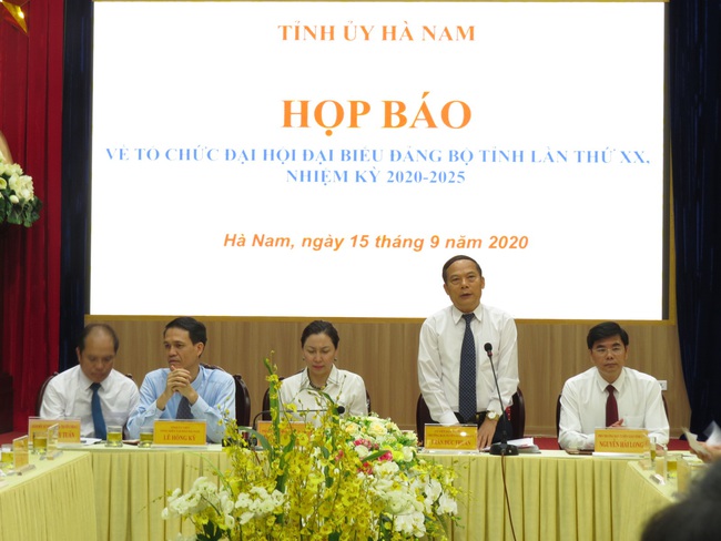 Hà Nam: Họp báo về tổ chức Đại hội đại biểu Đảng bộ  lần thứ XX - Ảnh 2.