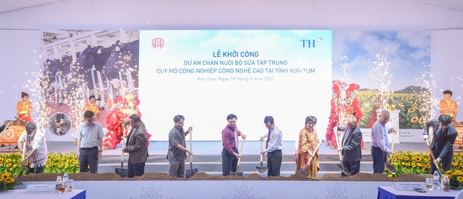  TH triển khai dự án nuôi bò sữa công nghệ cao 2.544 tỷ đồng - Ảnh 1.