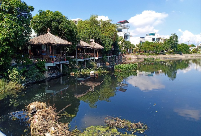Đà Nẵng: Chi tiền tỷ để cải thiện, Hồ Bàu Trảng vẫn tiếp tục tái ô nhiễm  - Ảnh 1.