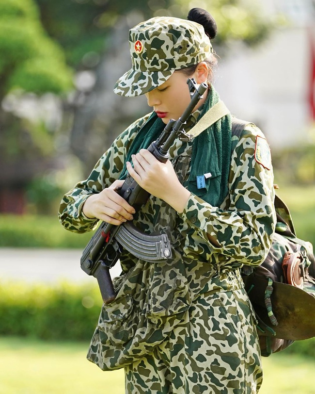 Phản ứng ngược của Hoàng Thùy Linh trong &quot;cuộc đua&quot; mới khiến dân tình xôn xao - Ảnh 8.