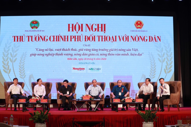 Thủ tướng đối thoại với nông dân: Nông nghiệp miền Trung - Tây Nguyên là mỏ vàng cần khai thác - Ảnh 4.