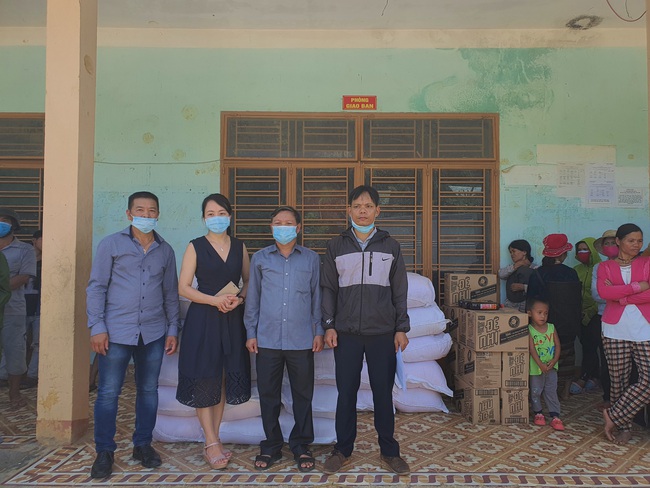 Quảng Nam: Tập đoàn FVG tặng 1.000 suất quà hỗ trợ đồng bào huyện Đông Giang bị ảnh hưởng dịch Covid - 19 - Ảnh 2.