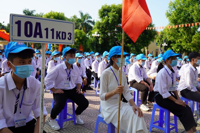 Bí thư Tỉnh ủy Bắc Ninh Nguyễn Nhân Chiến nói gì với các em học sinh trong lễ khai giảng năm học mới   - Ảnh 1.