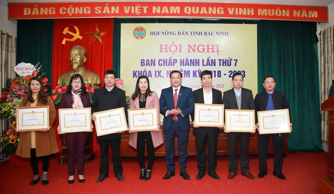 Bắc Ninh kết nạp mới trên 2.000 hội viên nông dân, hàng chục nghìn hộ được hỗ trợ vốn vay  - Ảnh 4.