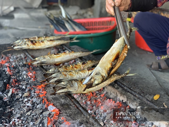 Hà Tĩnh: Đặc sản cá nướng Hộ Độ ‘hút’ khách đi đường - Ảnh 7.