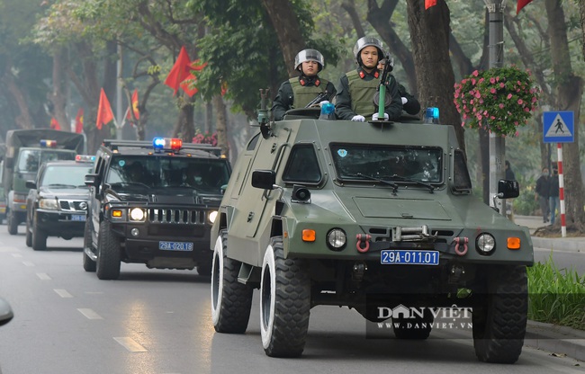 Công an Hà Nội ra quân bảo vệ Đại hội Đảng XIII - Ảnh 3.