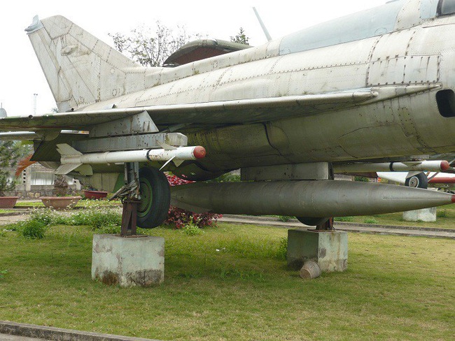 MiG-21 của Việt Nam từng có khả năng cất cánh bằng tên lửa trợ lực - Ảnh 2.