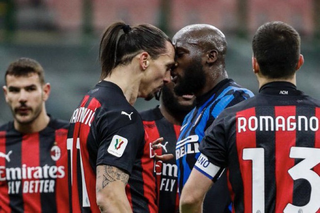 Ibrahimovic hóa tội đồ, AC Milan thua ngược Inter tại Coppa Italia - Ảnh 1.