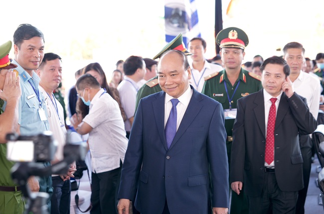 Toàn bộ hình ảnh Thủ tướng Nguyễn Xuân Phúc &quot;bấm nút&quot; khởi công xây dựng sân bay Long Thành - Ảnh 7.