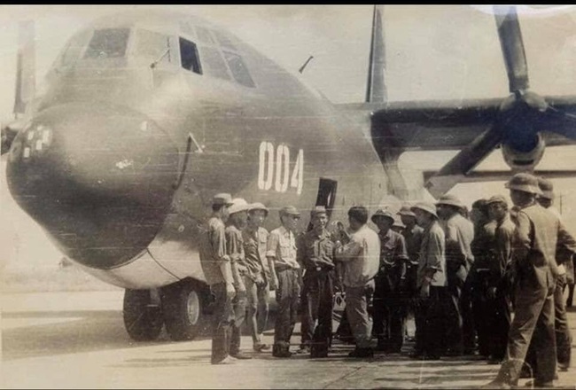 Ảnh hiếm dàn “ngựa thồ” C-130 chiến lợi của Việt Nam sau đánh Mỹ - Ảnh 4.