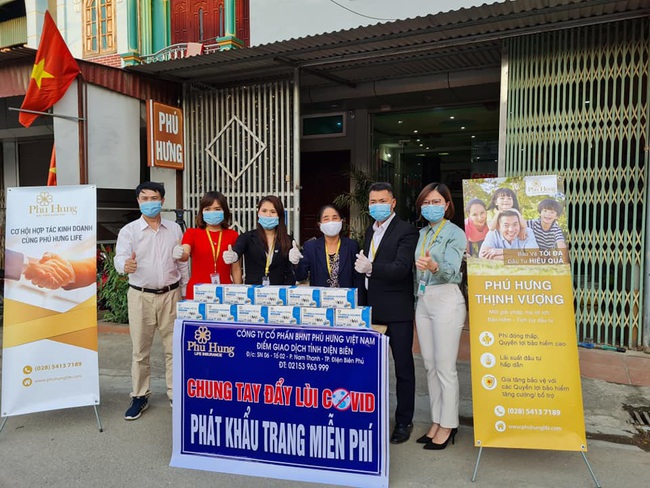 Bảo hiểm nhân thọ Phú Hưng chi nhánh tỉnh Điện Biên phát 3.000 khẩu trang miễn phí - Ảnh 4.