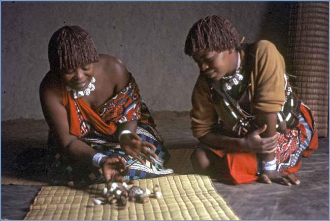 Phong tục kỳ lạ của bộ lạc Ndebele: Cô dâu ở ẩn hai tuần trước khi cưới - Ảnh 10.