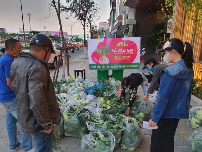 Giải cứu nông sản Hải Dương: &quot;Mua không phải vì rẻ&quot; - Ảnh 1.