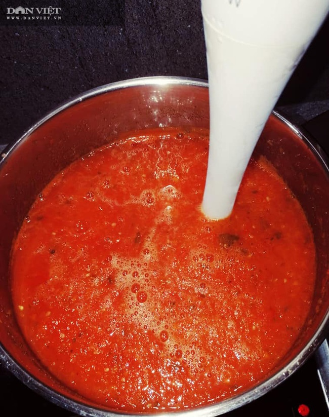 Bí quyết nấu sốt cà chua ngon, bảo quản lâu mà không cần trữ đông - Ảnh 3.