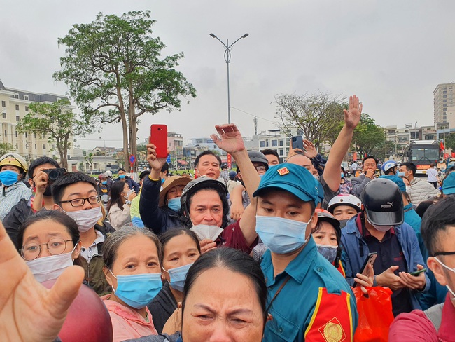 Sáng nay (27/2), gần 1.270 tân binh Đà Nẵng lên đường nhập ngũ - Ảnh 7.