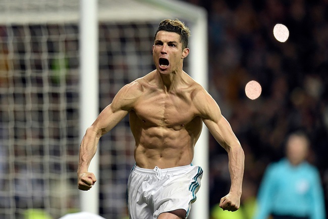 Top 5 siêu sao bóng đá &quot;biến hình&quot; nhờ tập gym: Có Ronaldo, Bale - Ảnh 1.